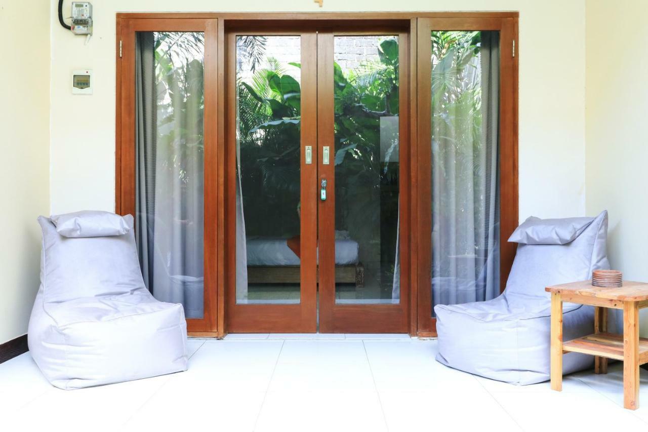 Kubu Kenak Guesthouse Seminyak  Exterior photo