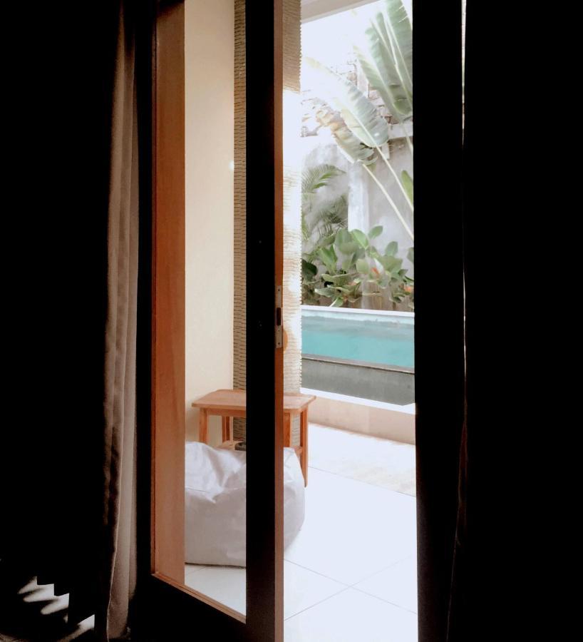 Kubu Kenak Guesthouse Seminyak  Exterior photo