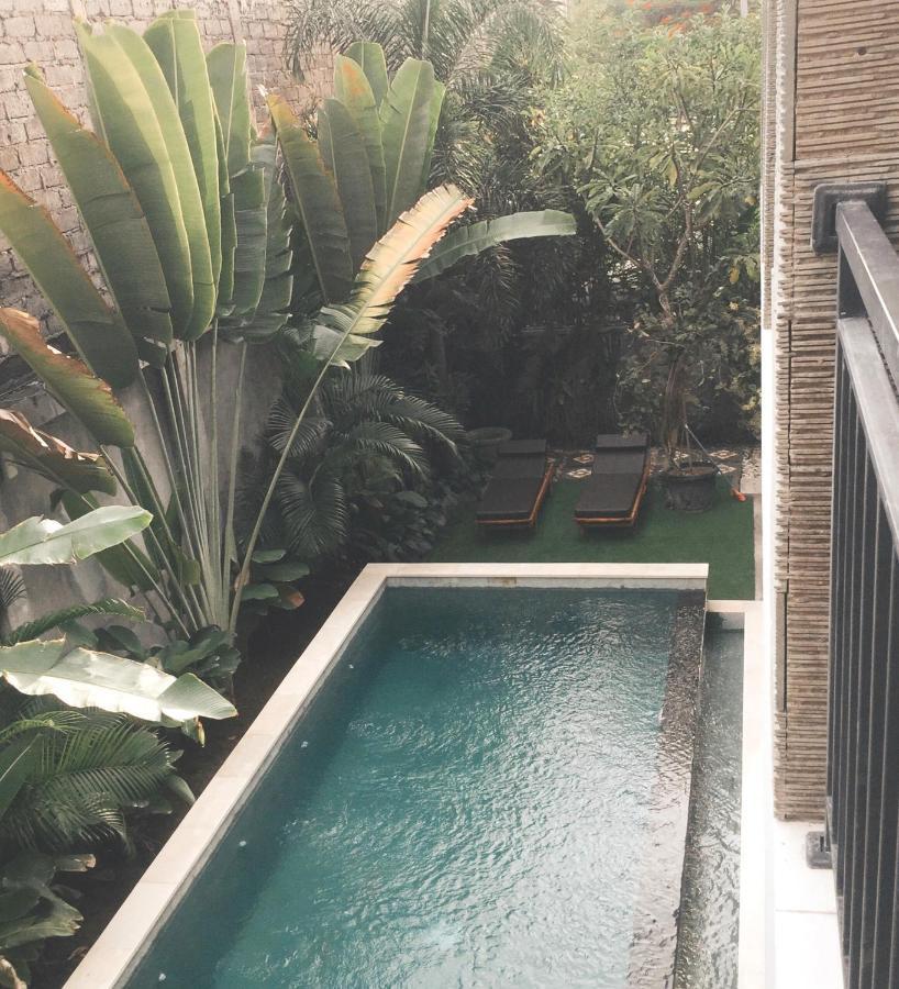Kubu Kenak Guesthouse Seminyak  Exterior photo